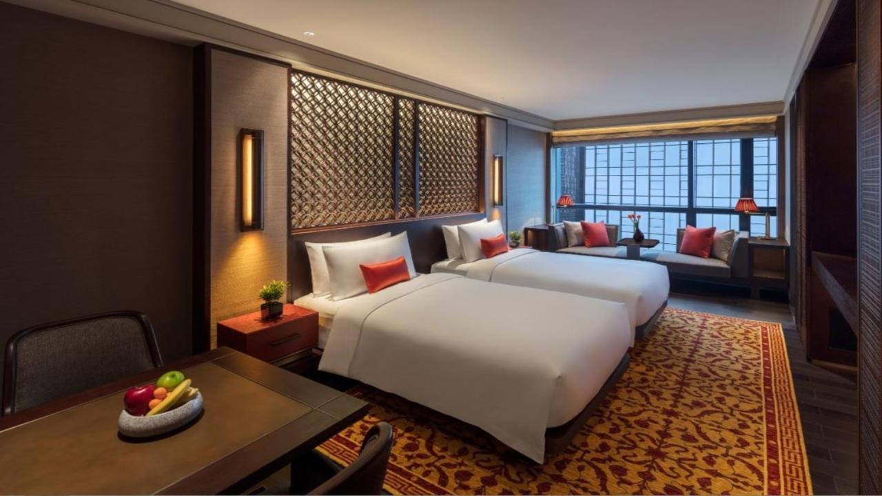 מלון Regent Chongqing - Complimentary 1St Round Mini Bar Daily מראה חיצוני תמונה