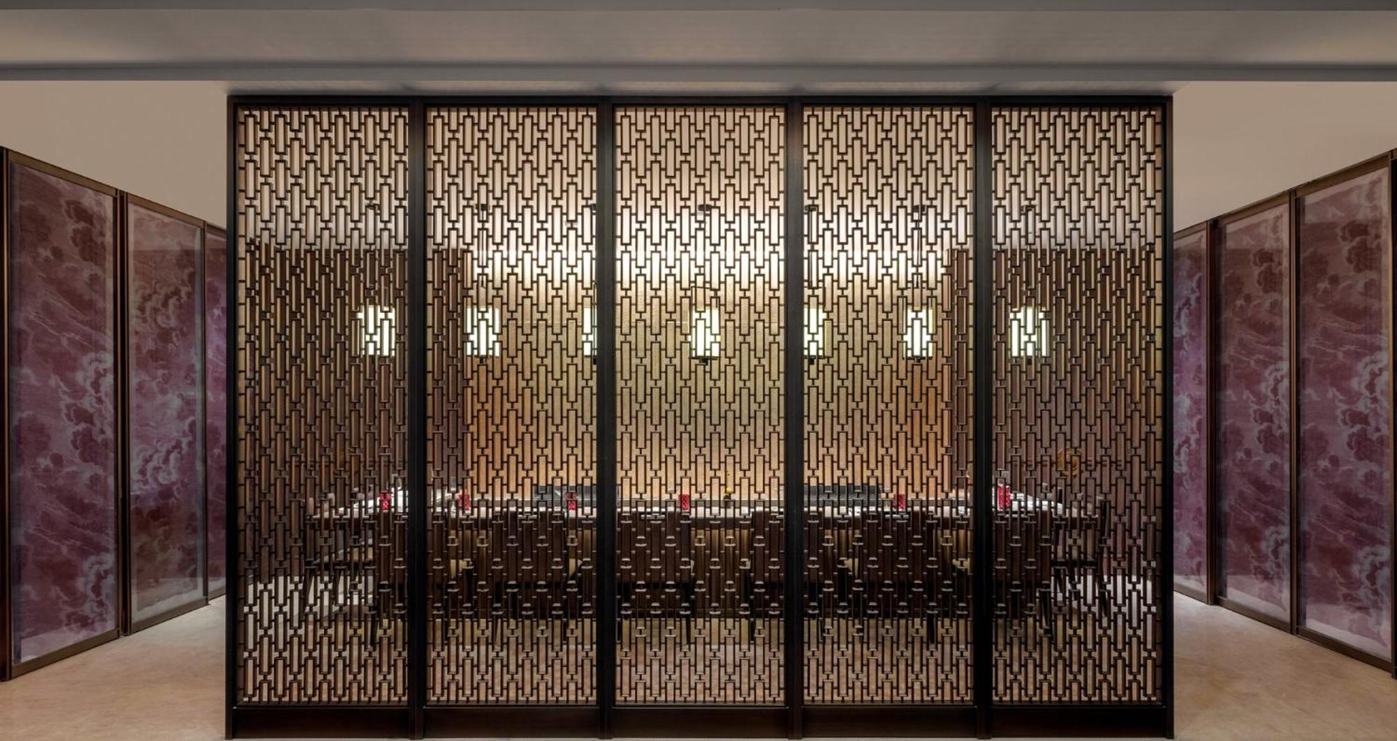 מלון Regent Chongqing - Complimentary 1St Round Mini Bar Daily מראה חיצוני תמונה
