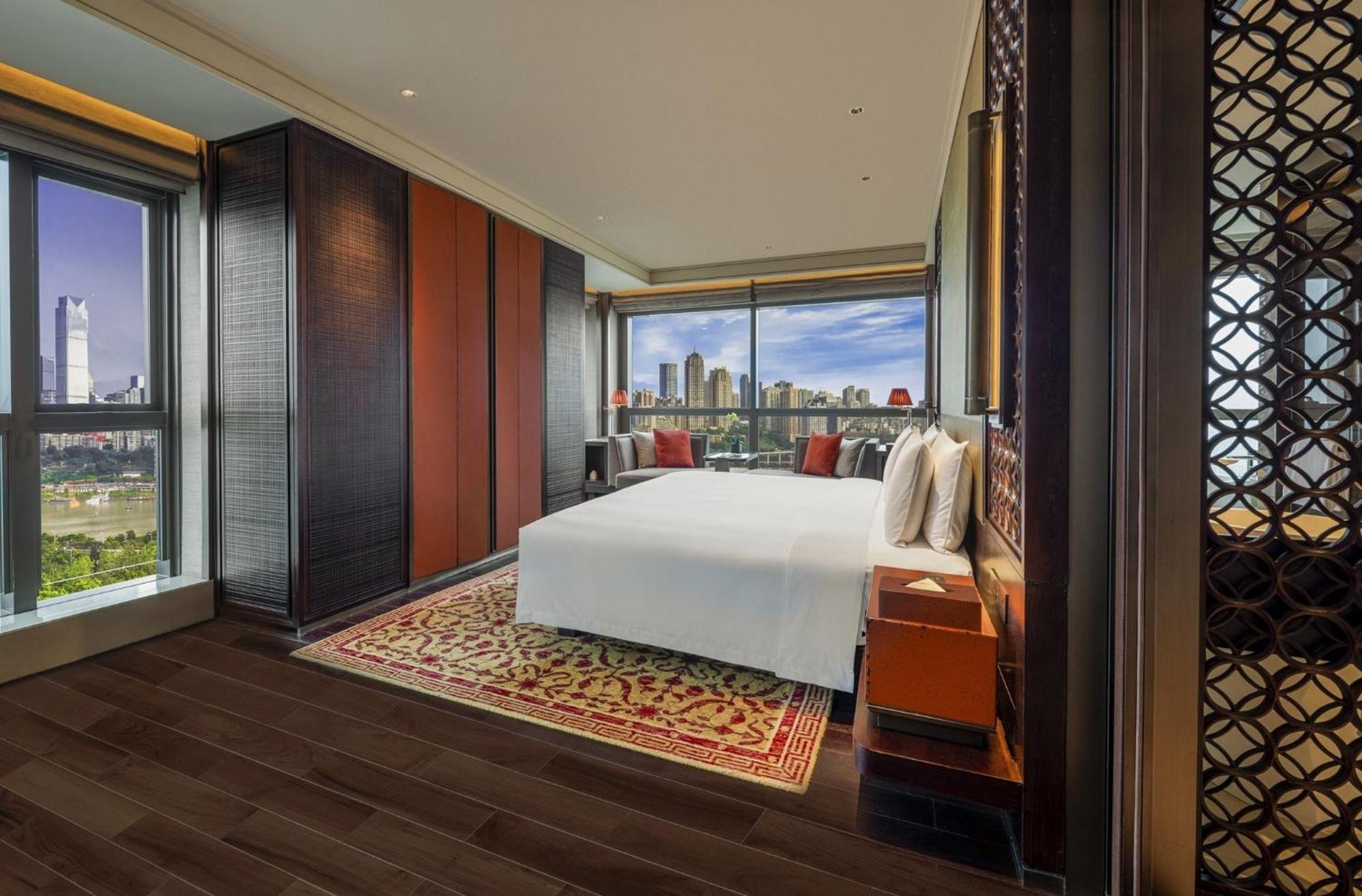 מלון Regent Chongqing - Complimentary 1St Round Mini Bar Daily מראה חיצוני תמונה